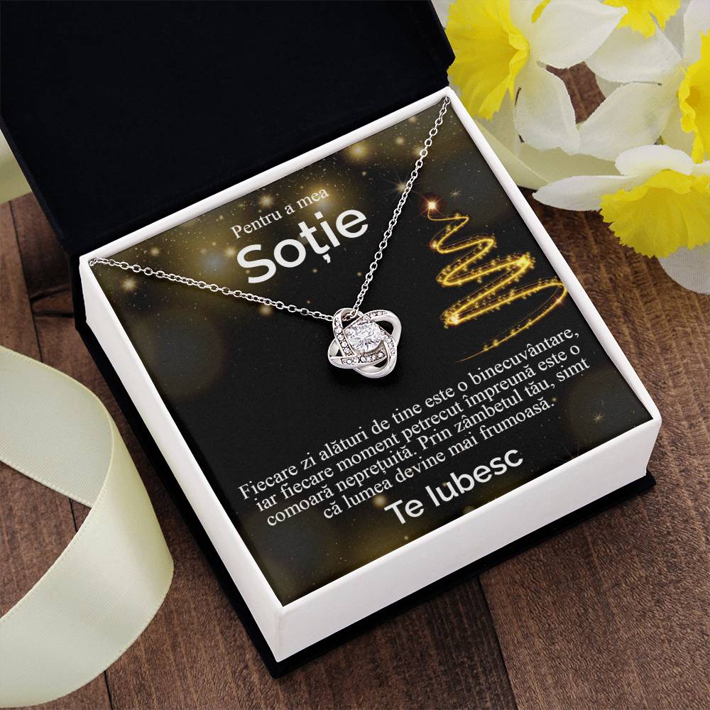 Pentru a mea sotie. Colier Love Knot