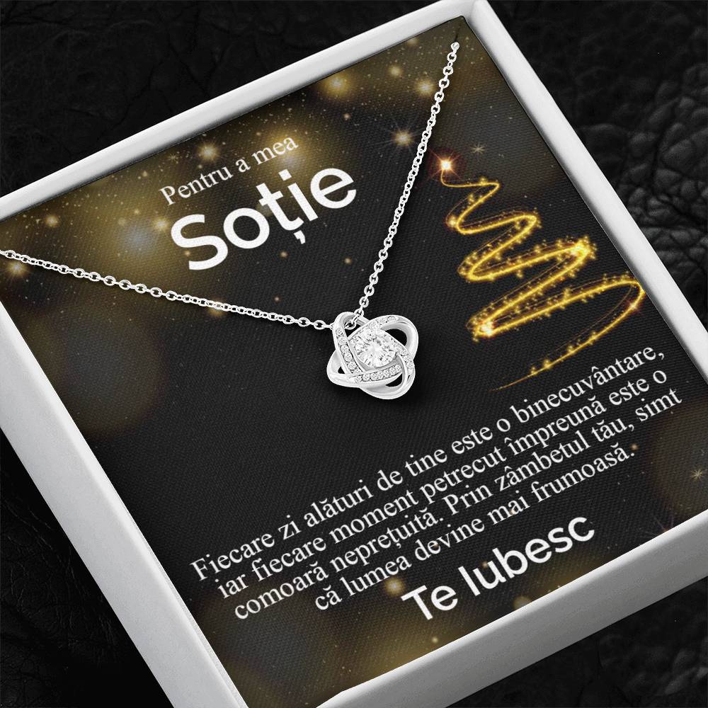 Pentru a mea sotie. Colier Love Knot
