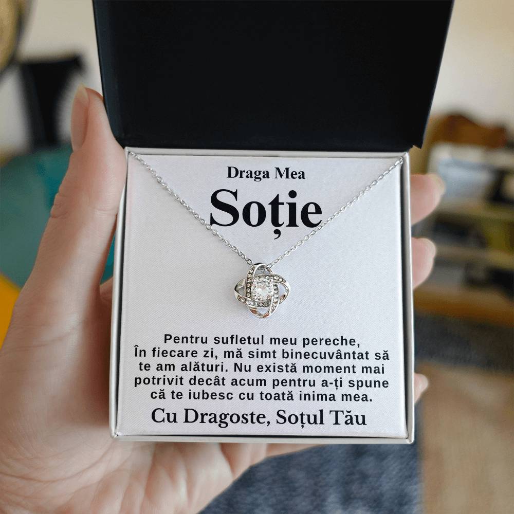 Draga Mea Soție- Colier Love Knot Forever
