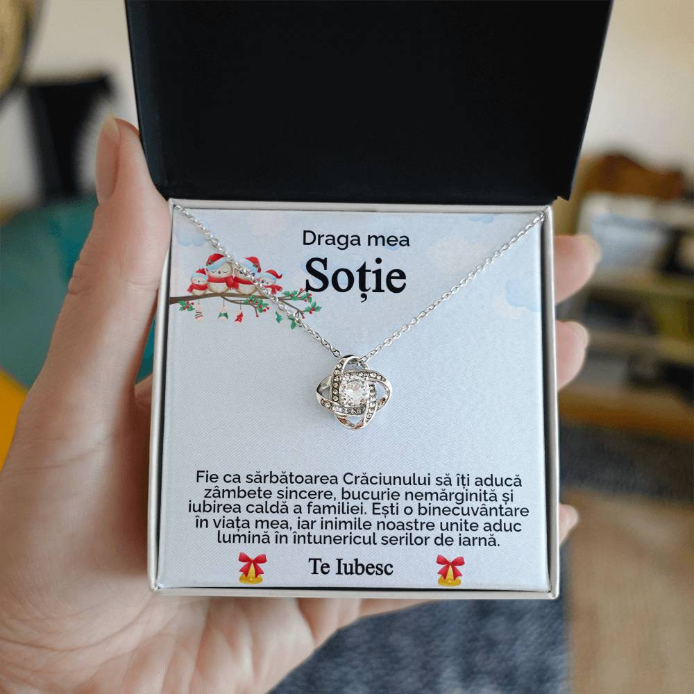 Pentru Draga Mea Sotie. Colier Love Knot
