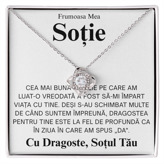 Cadou pentru  Sotie – Colier Love Knot