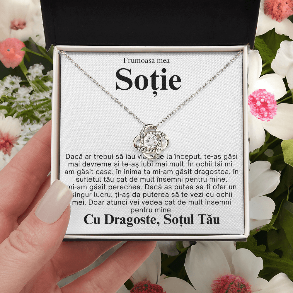 Frumoasa Mea Sotie – Colier Love Knot